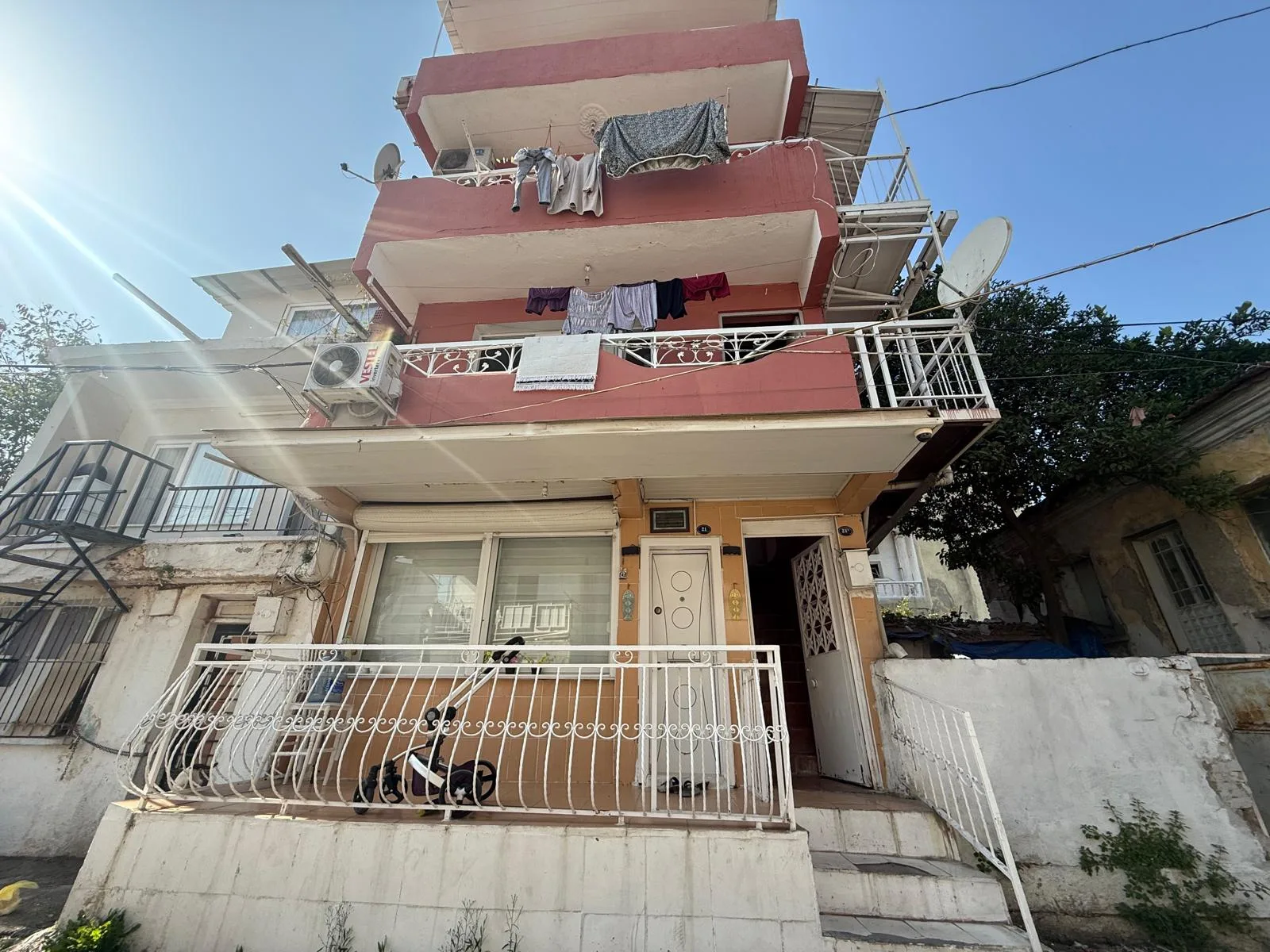 İZMİR'İN KALBİ; ALSANCAK'TA PRESTİJLİ KENTSEL DÖNÜŞÜM FIRSATI