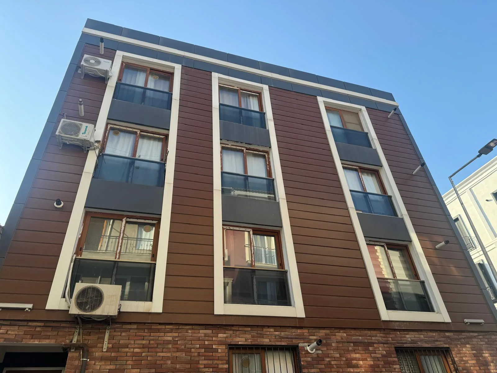 🏠 BUCA ÜÇKUYULAR MEYDANI’NDA 1+1 EŞYALI KİRALIK DAİRE