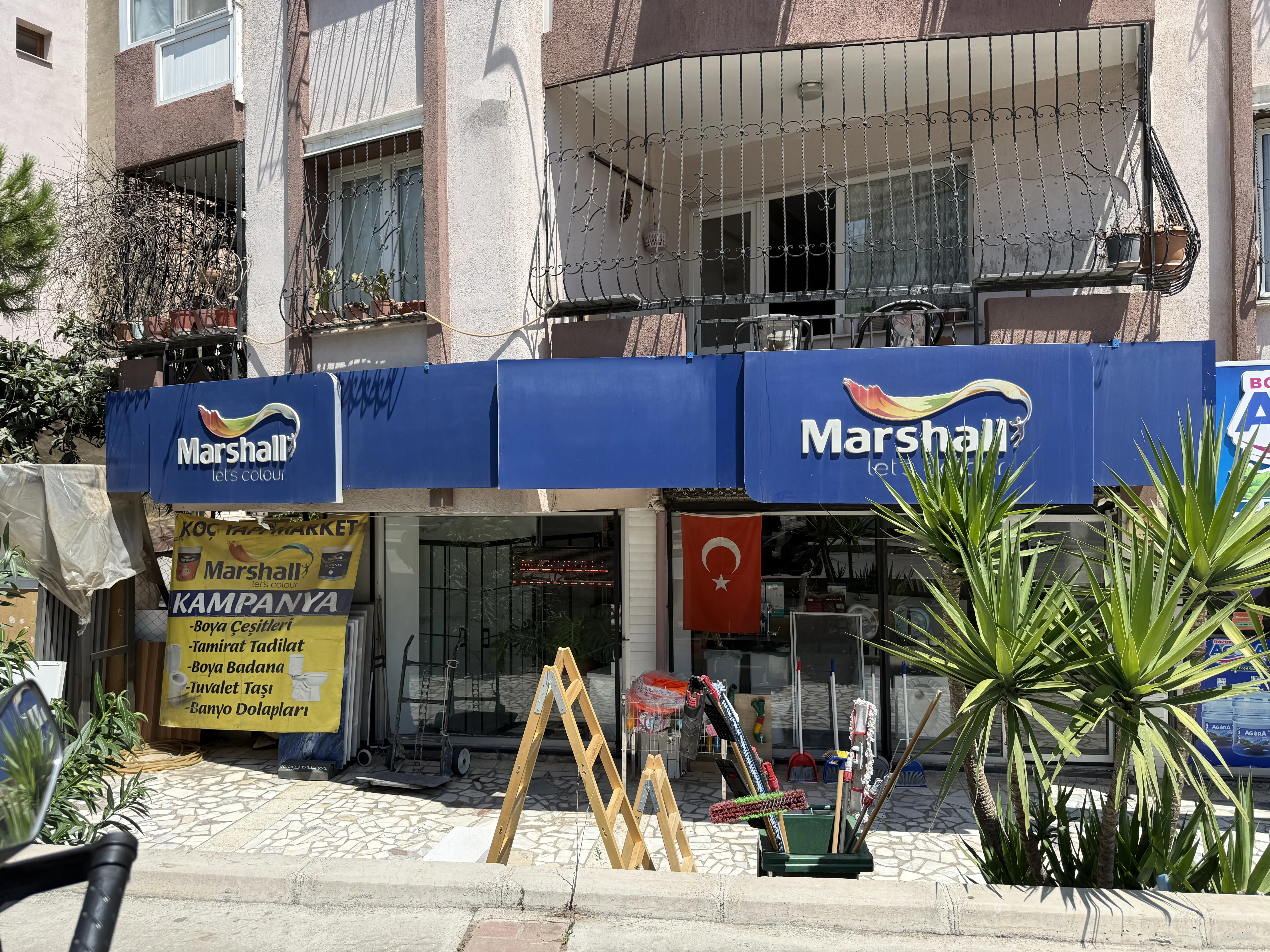 YENİGÜN DÖRTYOL ÜZERİNDE 140 M² SATILIK DÜKKAN