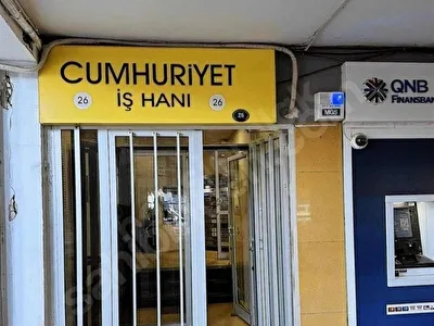 İZMİR KONAK CUMHURİYET İŞ HANI SATILIK OFİS